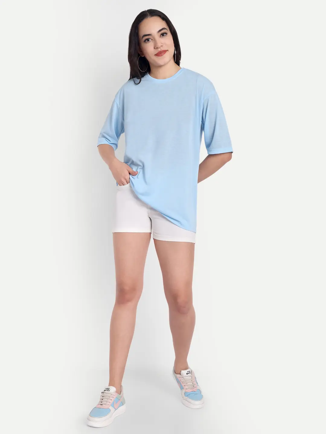 ecomm female shoot